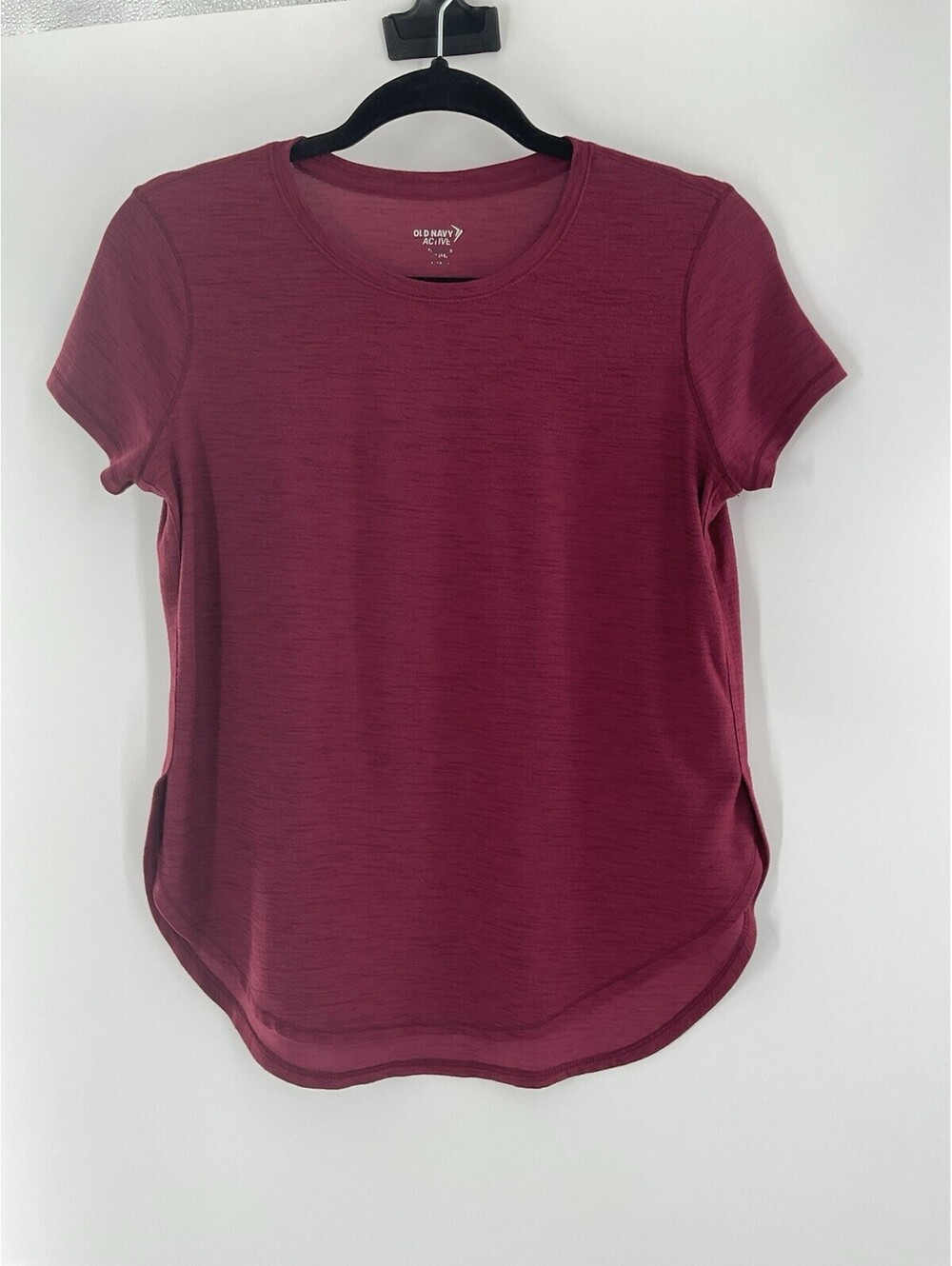 Old Navy Active Girls Size XL Burgundy Shirt 122
